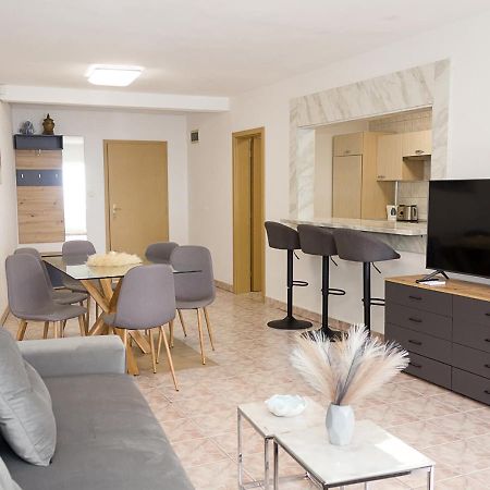 Two Identical Designer 2Bd Flats With Sea View In Balchik By Flat Mаnager Daire Dış mekan fotoğraf