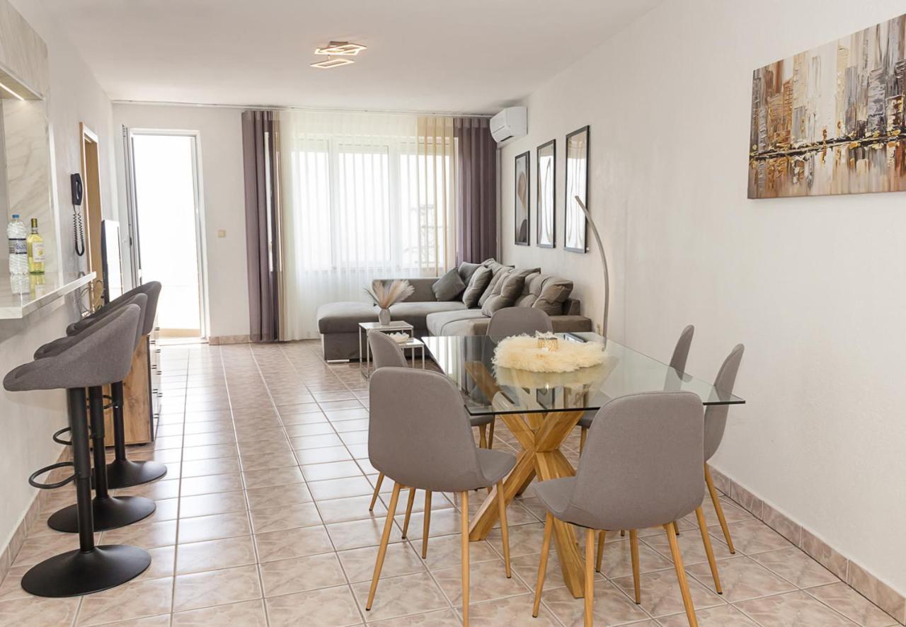 Two Identical Designer 2Bd Flats With Sea View In Balchik By Flat Mаnager Daire Dış mekan fotoğraf