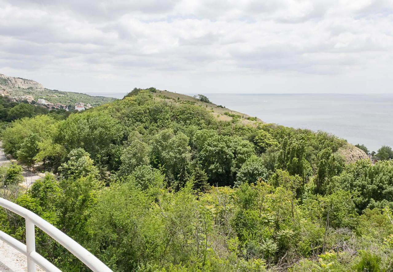 Two Identical Designer 2Bd Flats With Sea View In Balchik By Flat Mаnager Daire Dış mekan fotoğraf