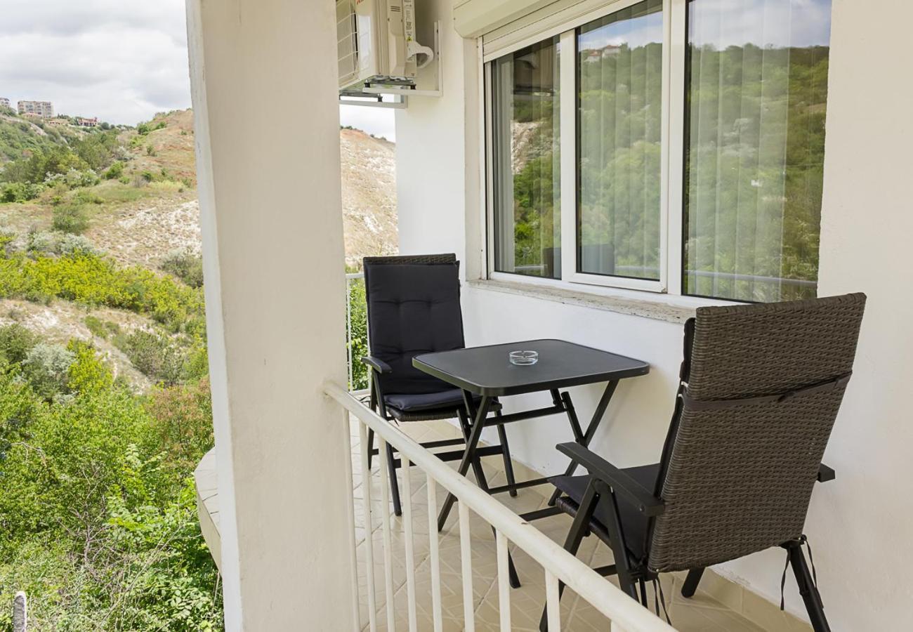 Two Identical Designer 2Bd Flats With Sea View In Balchik By Flat Mаnager Daire Dış mekan fotoğraf